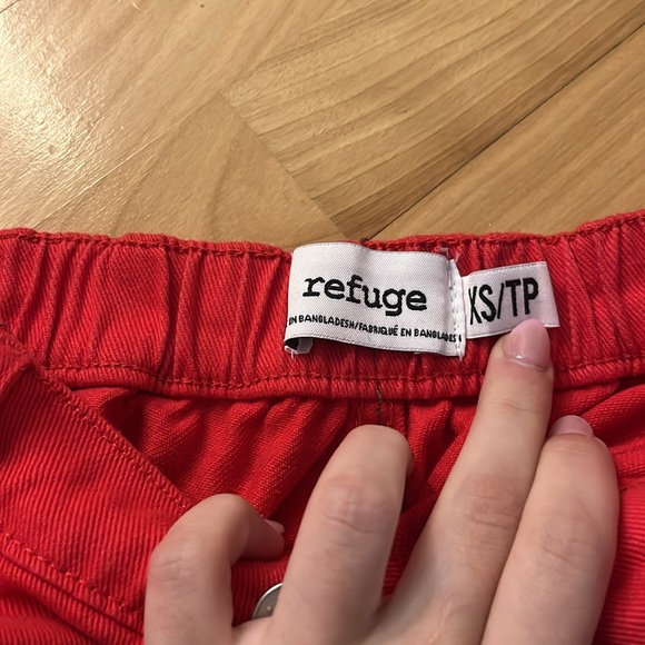 Red shorts carpenter high waisted - Picture 3 of 3